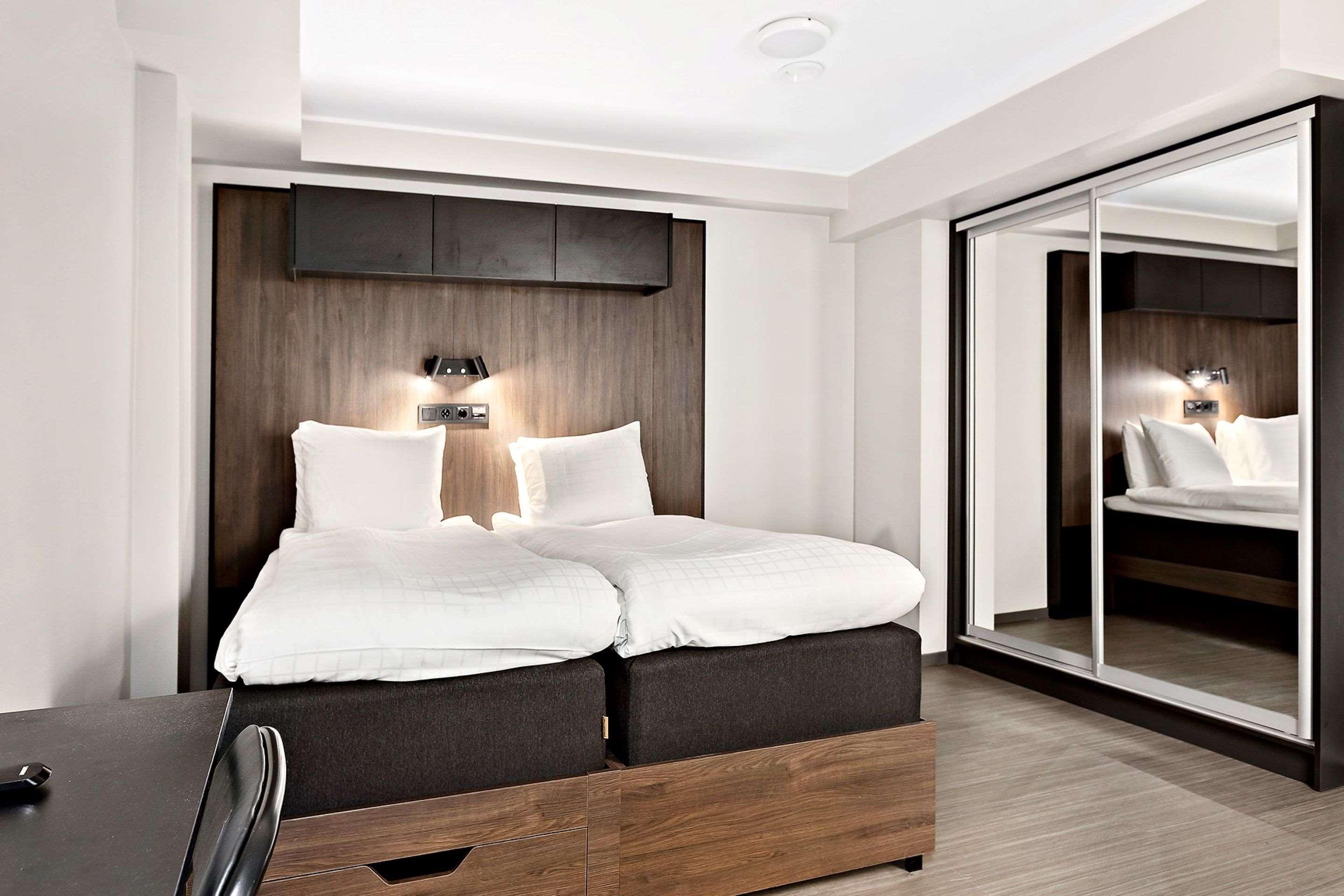 Sure Hotel Studio By Best Western Bromma Stockholm Exterior photo